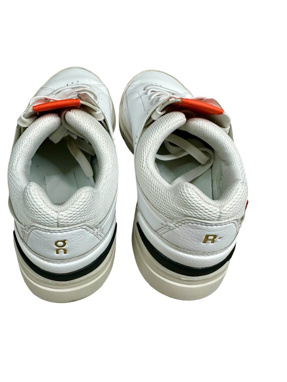 ON RUNNING Roger Centre Court Sneakers - Picture 4 of 7